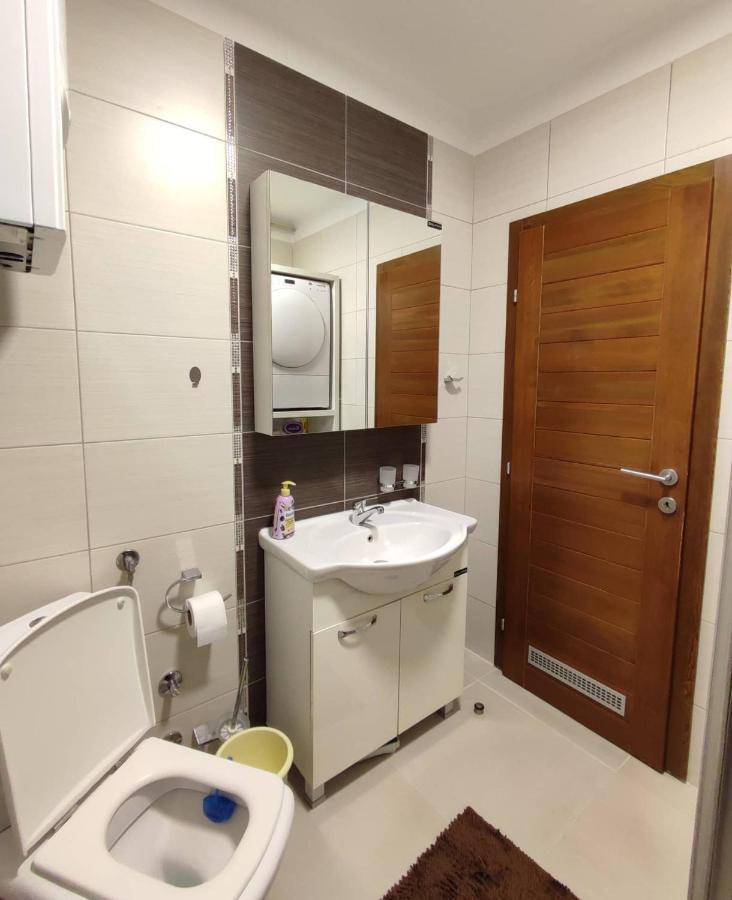 Deluxe Apartment Lejla - Free Garage Parking Saraievo Exterior foto